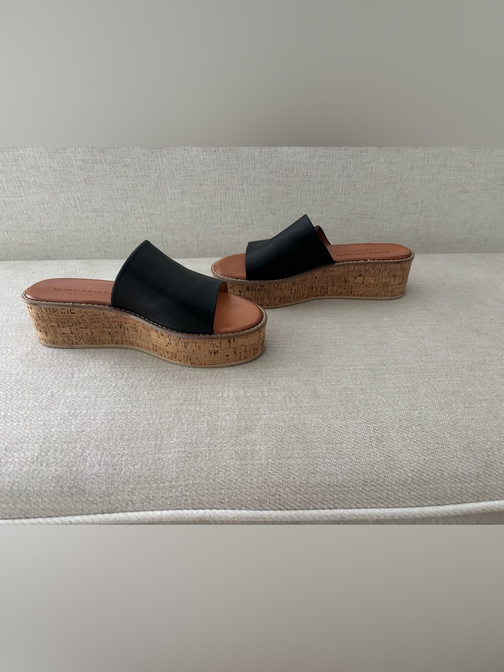 Kurt Geiger Black Platform Slide